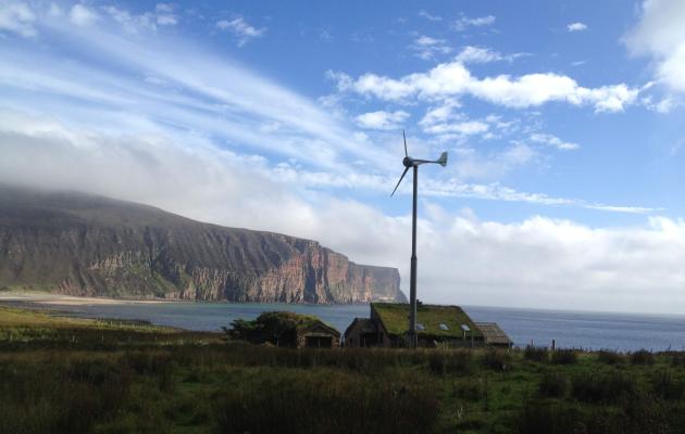 Image of a wind turbine in Orkney